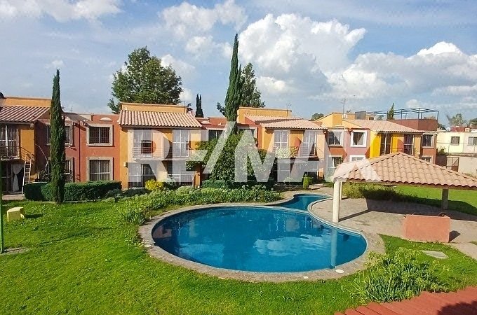 Casa de 3 recámaras con Alberca en RENTA, Hacienda del Bosque, Tecámac, Edo Mex